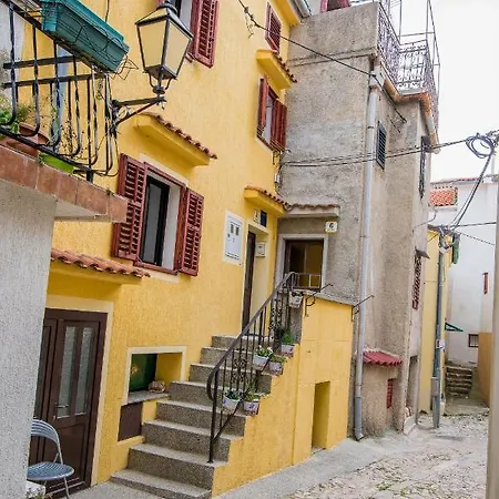 Διαμέρισμα By The Sea Vrbnik, Krk - 14806 *